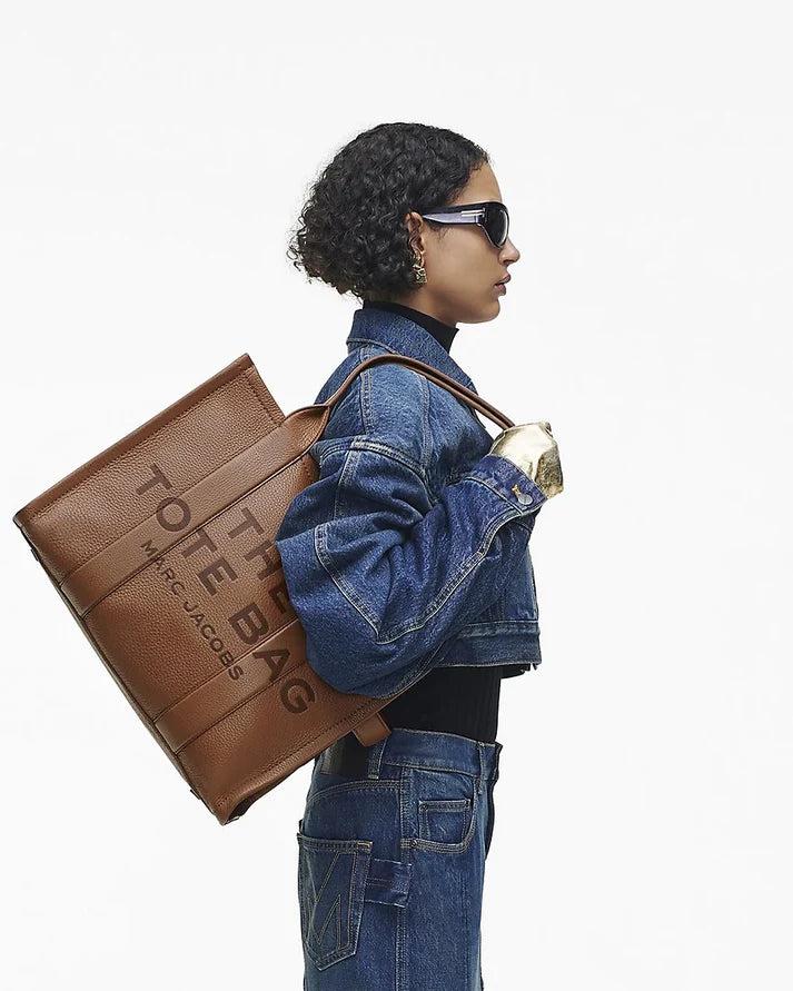 THE LEATHER LARGE TOTE BAG MarcJacobsOutlet
