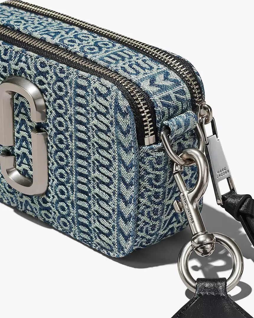 THE WASHED MONOGRAM DENIM SNAPSHOT MarcJacobsOutlet