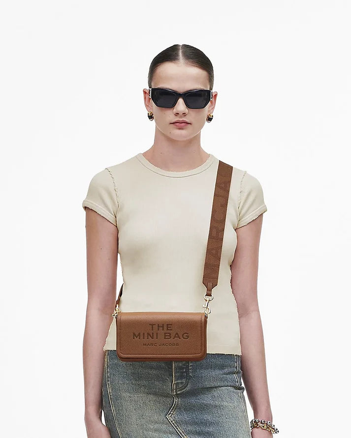 THE LEATHER MINI BAG MarcJacobsOutlet