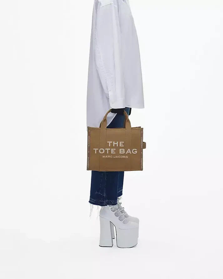 THE JACQUARD MEDIUM TOTE BAG MarcJacobsOutlet